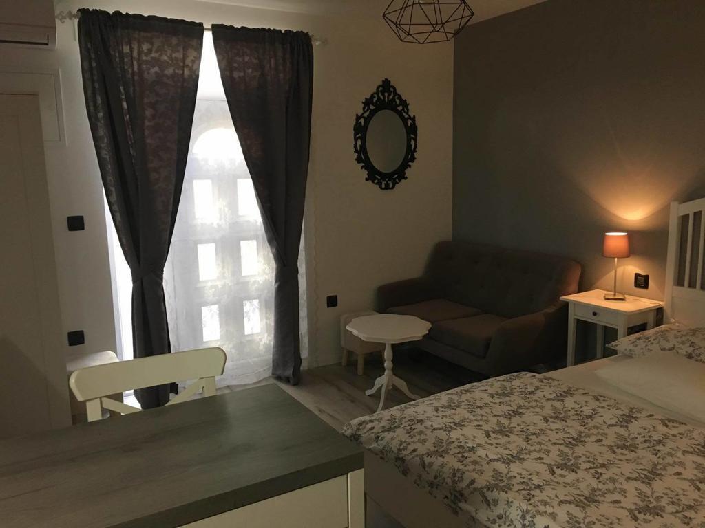 Sfinga Apartment Zadar Buitenkant foto